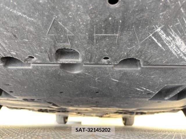 Toyota PRIUS 2016-06 282951-18