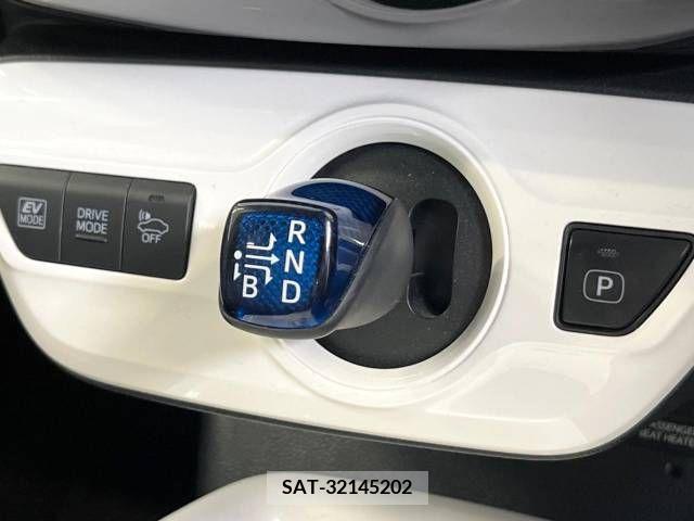 Toyota PRIUS 2016-06 282951-19