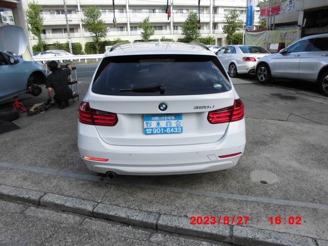 Bmw 3 SERIES 2015-08 11738-6