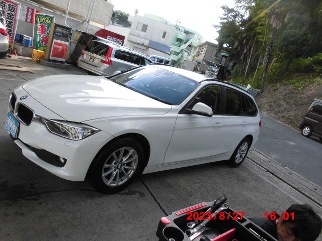 Bmw 3 SERIES 2015-08 11738-3