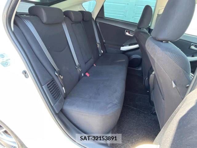 Toyota PRIUS 2014-09 322063-9