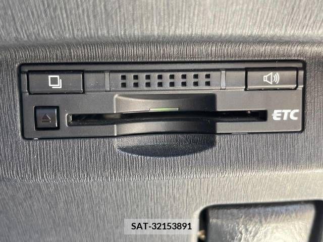 Toyota PRIUS 2014-09 322063-4