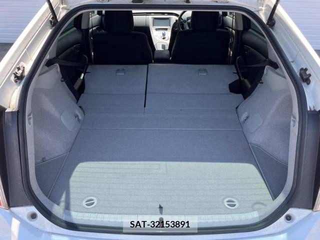Toyota PRIUS 2014-09 322063-10
