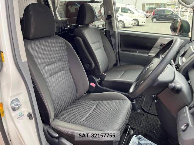 Toyota NOAH 2010-02 365149-9