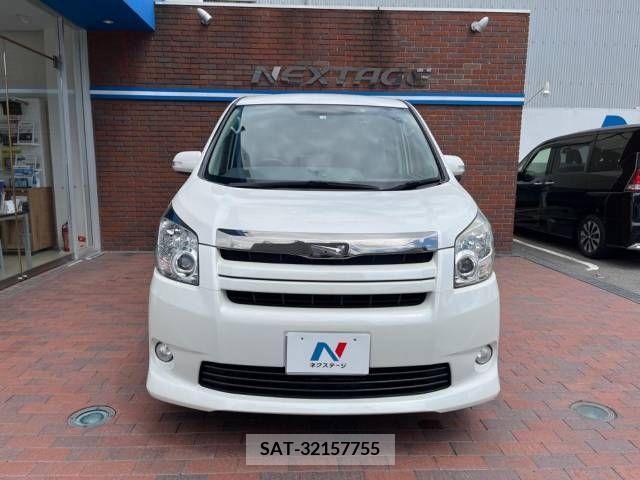 Toyota NOAH 2010-02 365149-16