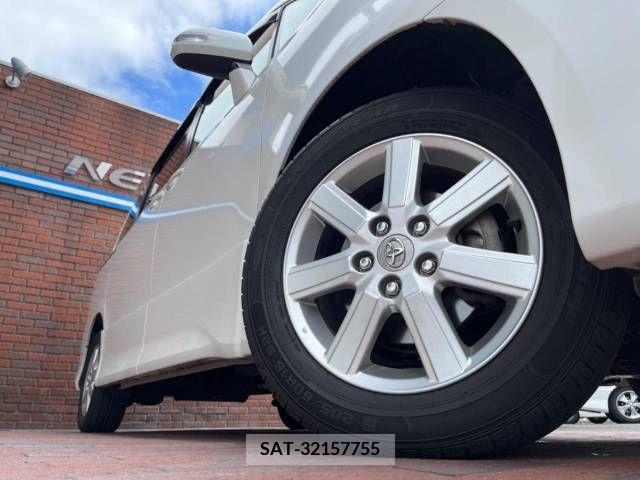 Toyota NOAH 2010-02 365149-15
