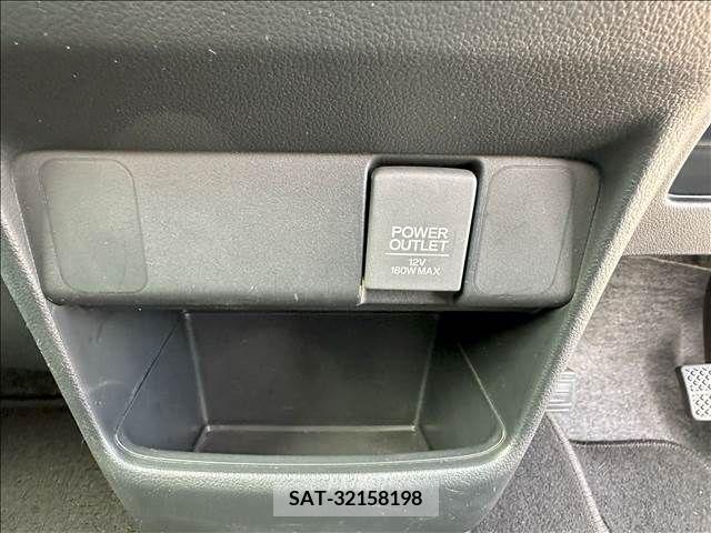 Honda N BOX 2017-09 306724-23