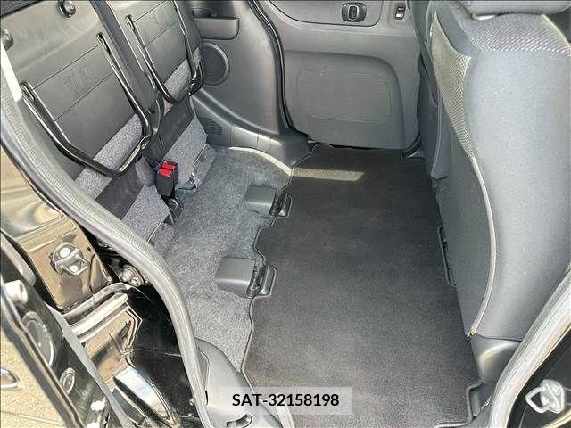 Honda N BOX 2017-09 306724-11
