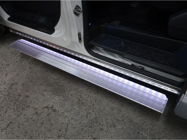 Mitsubishi DELICA D5 2015-03 16922-23
