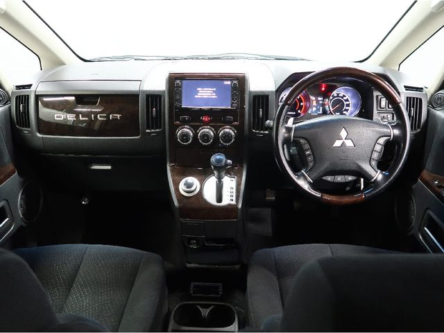 Mitsubishi DELICA D5 2015-03 16922-2
