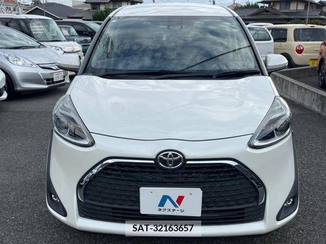 Toyota SIENTA 2019-01 368204-15