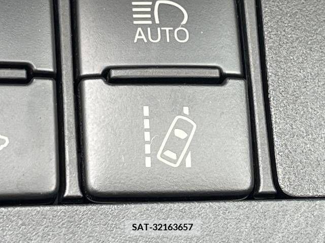 Toyota SIENTA 2019-01 368204-6