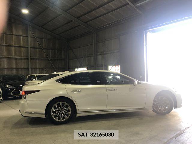 Lexus LS 2018-01 221020-11