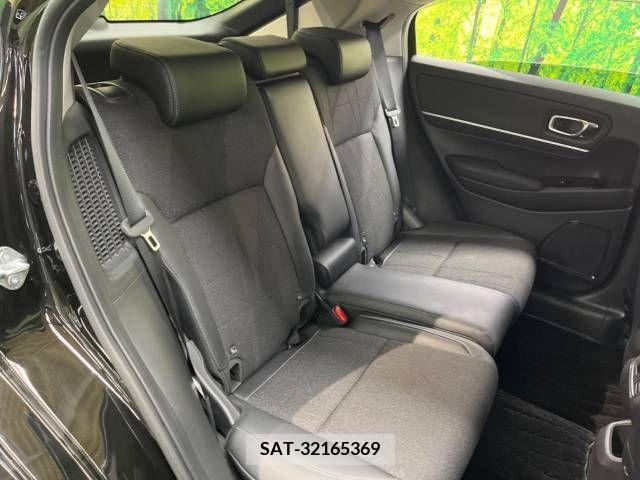 Honda VEZEL 2021-06 326067-9