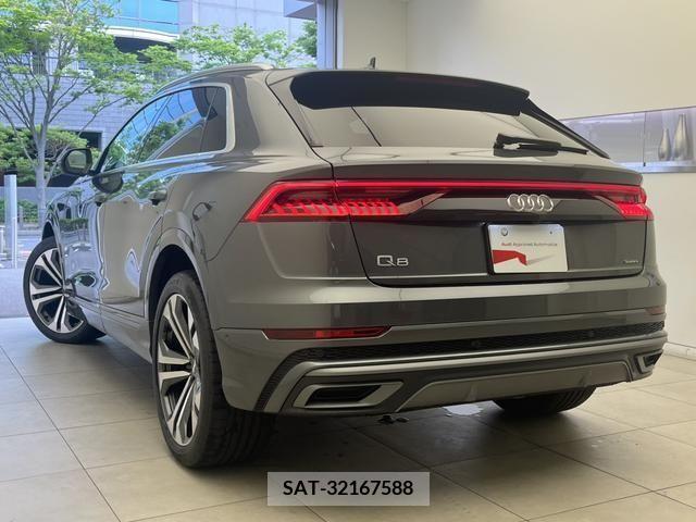 Audi Q8 2020-03 317859-5