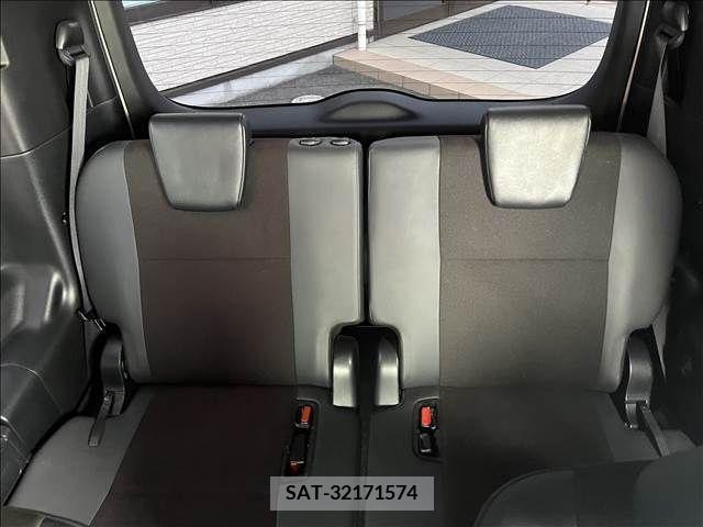 Toyota NOAH 2020-07 279482-8