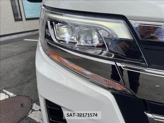Toyota NOAH 2020-07 279482-21