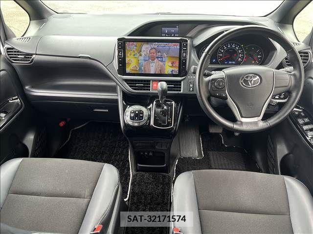 Toyota NOAH 2020-07 279482-1