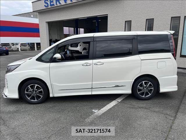 Toyota NOAH 2020-07 279482-2