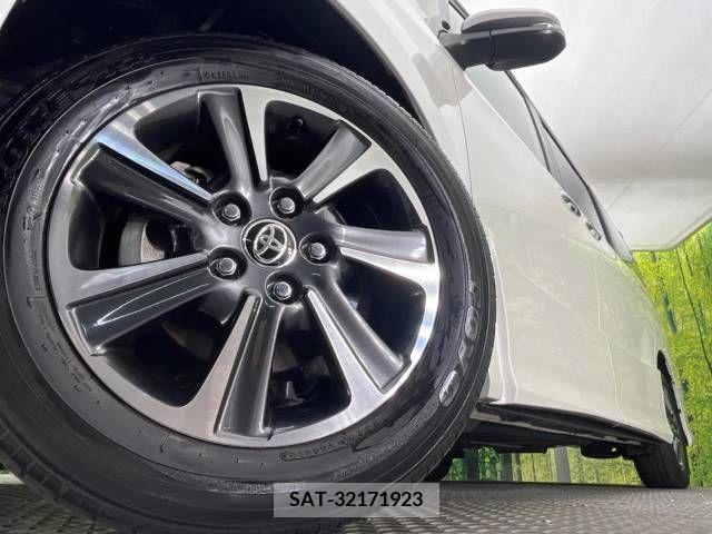 Toyota NOAH 2019-01 385563-6
