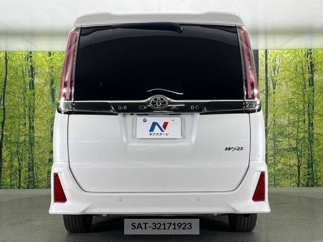Toyota NOAH 2019-01 385563-15