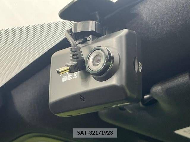 Toyota NOAH 2019-01 385563-5