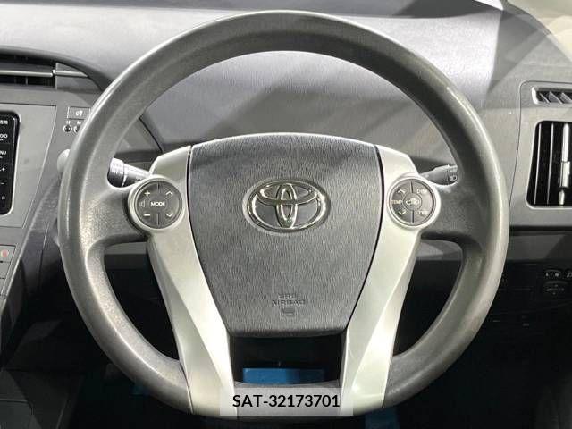 Toyota PRIUS 2015-10 322061-11