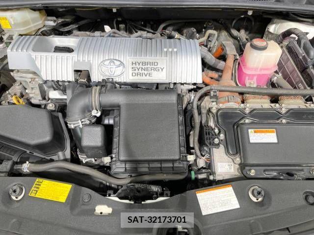 Toyota PRIUS 2015-10 322061-18