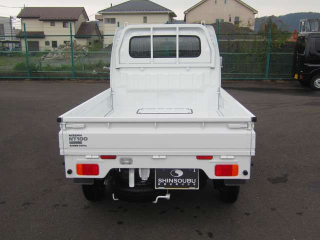 Nissan CLIPPER 2023-09 13838-5