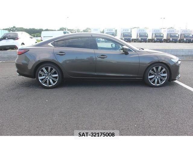 Mazda ATENZA 2018-10 352737-10
