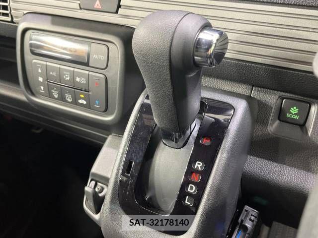 Honda N-VAN 2023-09 213619-19