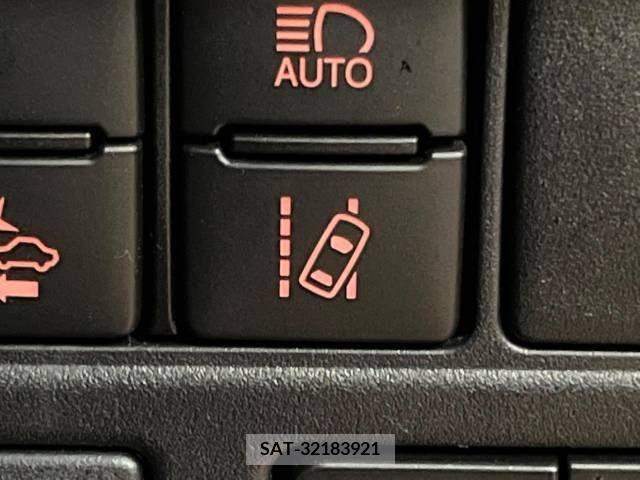 Toyota NOAH 2021-03 214124-7