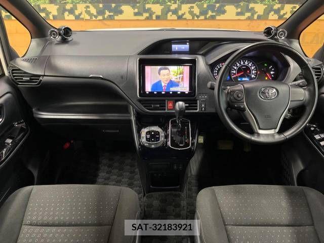 Toyota NOAH 2021-03 214124-1