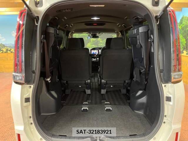 Toyota NOAH 2021-03 214124-12