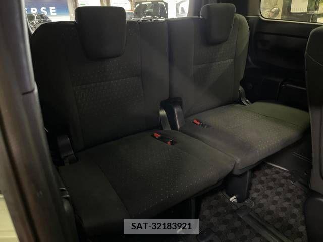 Toyota NOAH 2021-03 214124-10