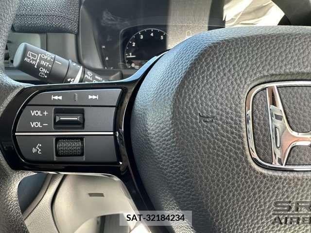 Honda e 2024-01 217411-10