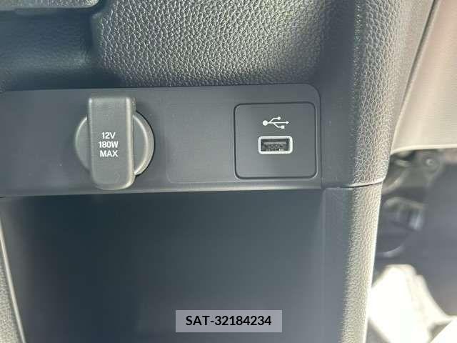 Honda e 2024-01 217411-15
