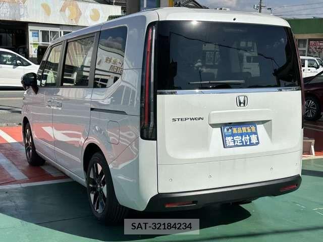 Honda e 2024-01 217411-3