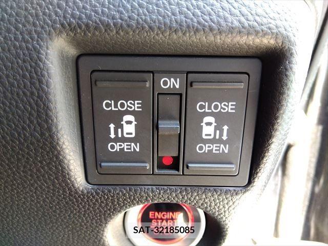 Honda N BOX CUSTOM 2017-10 364896-23