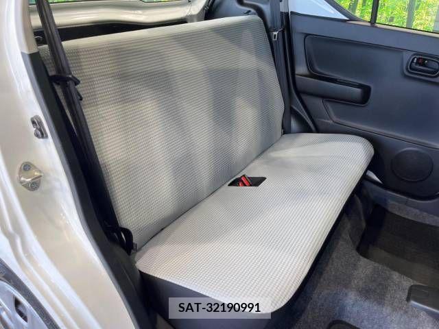 Suzuki ALTO 2017-10 305078-9