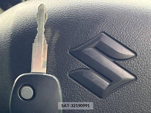 Suzuki ALTO 2017-10 305078-6
