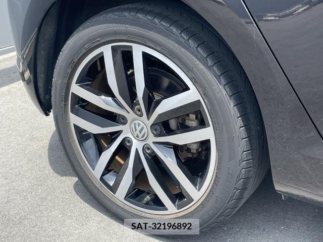 VolksWagen GOLF 2019-05 320298-11