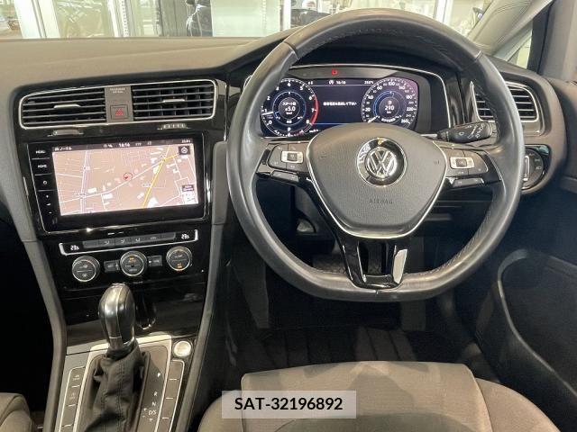 VolksWagen GOLF 2019-05 320298-17