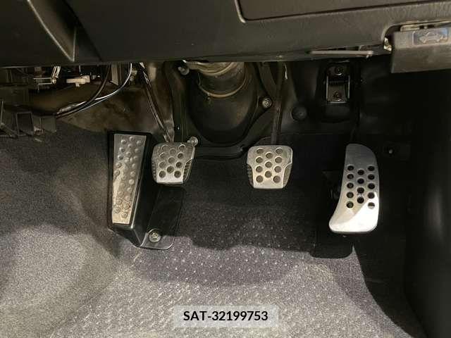 Nissan SKYLINE GT-R 2002-07 371809-6