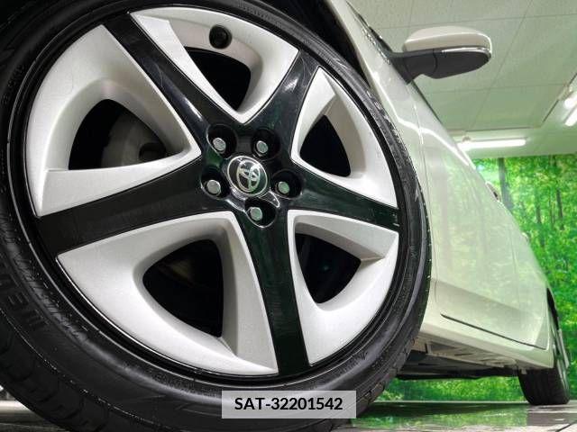 Toyota PRIUS 2016-02 347462-13