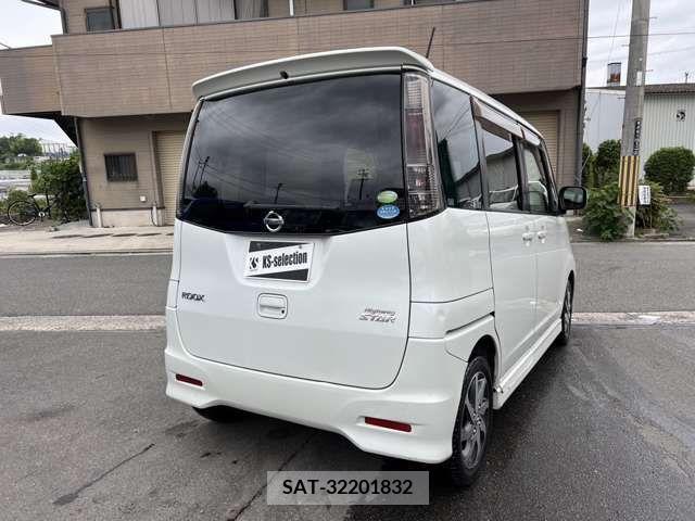 Nissan ROOX 2010-08 334249-8