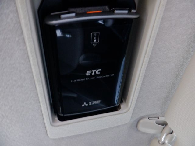Mazda DEMIO 2019-07 23069-7