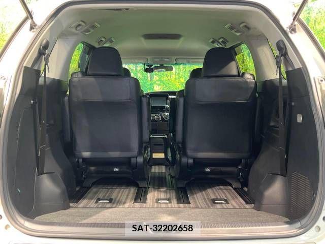 Toyota ESTIMA 2015-05 390693-11