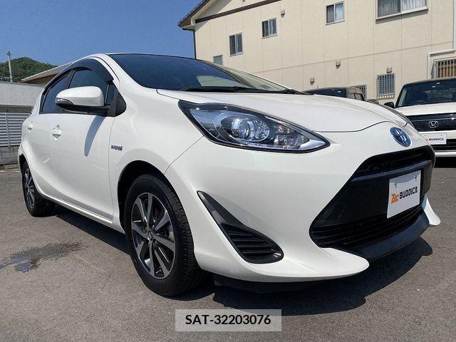 Toyota AQUA 2017-07 260397-1