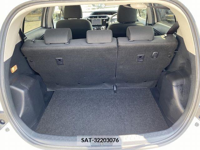 Toyota AQUA 2017-07 260397-15